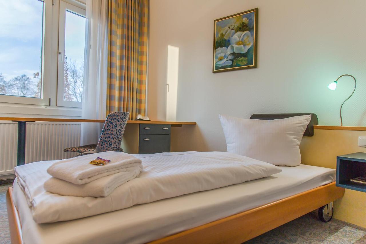 Seepark Hotel Am Wandlitzsee エクステリア 写真