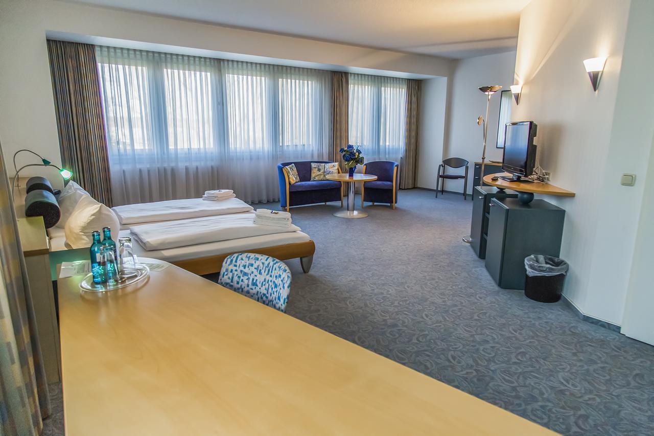 Seepark Hotel Am Wandlitzsee エクステリア 写真