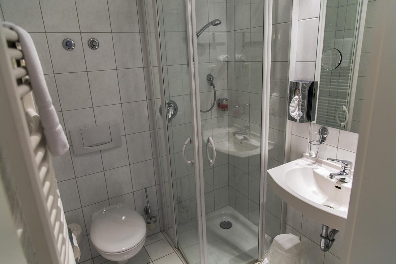 Seepark Hotel Am Wandlitzsee エクステリア 写真